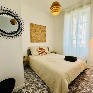 https://suite-barry.hotels-rhonealpes.com